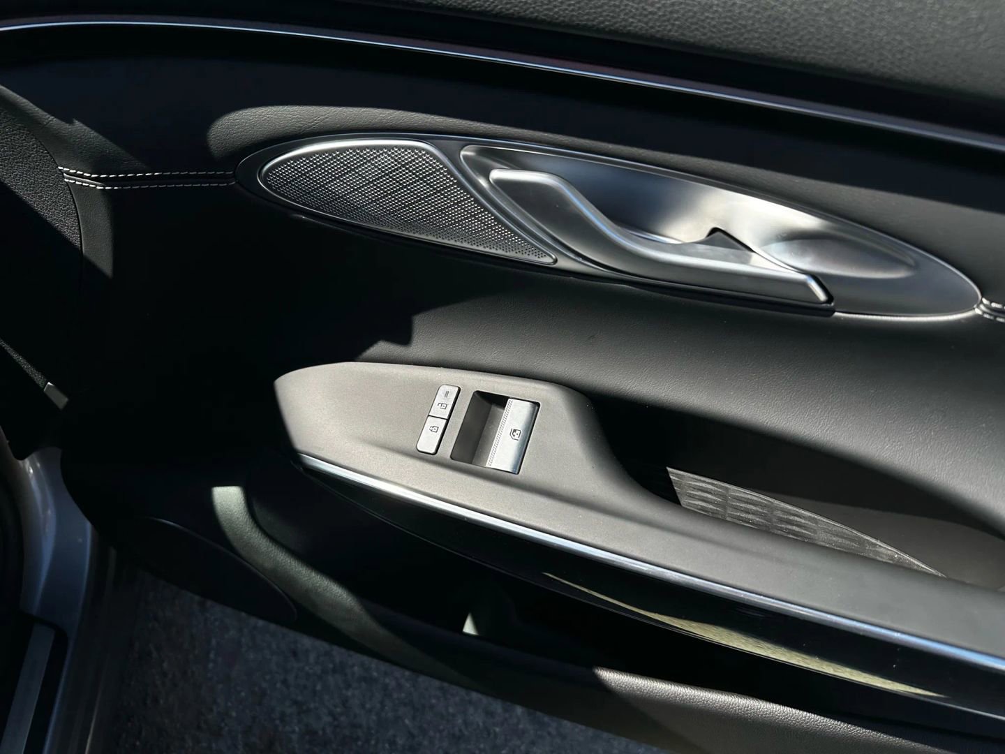 Used 2026 Genesis GV70 2.5T image 16