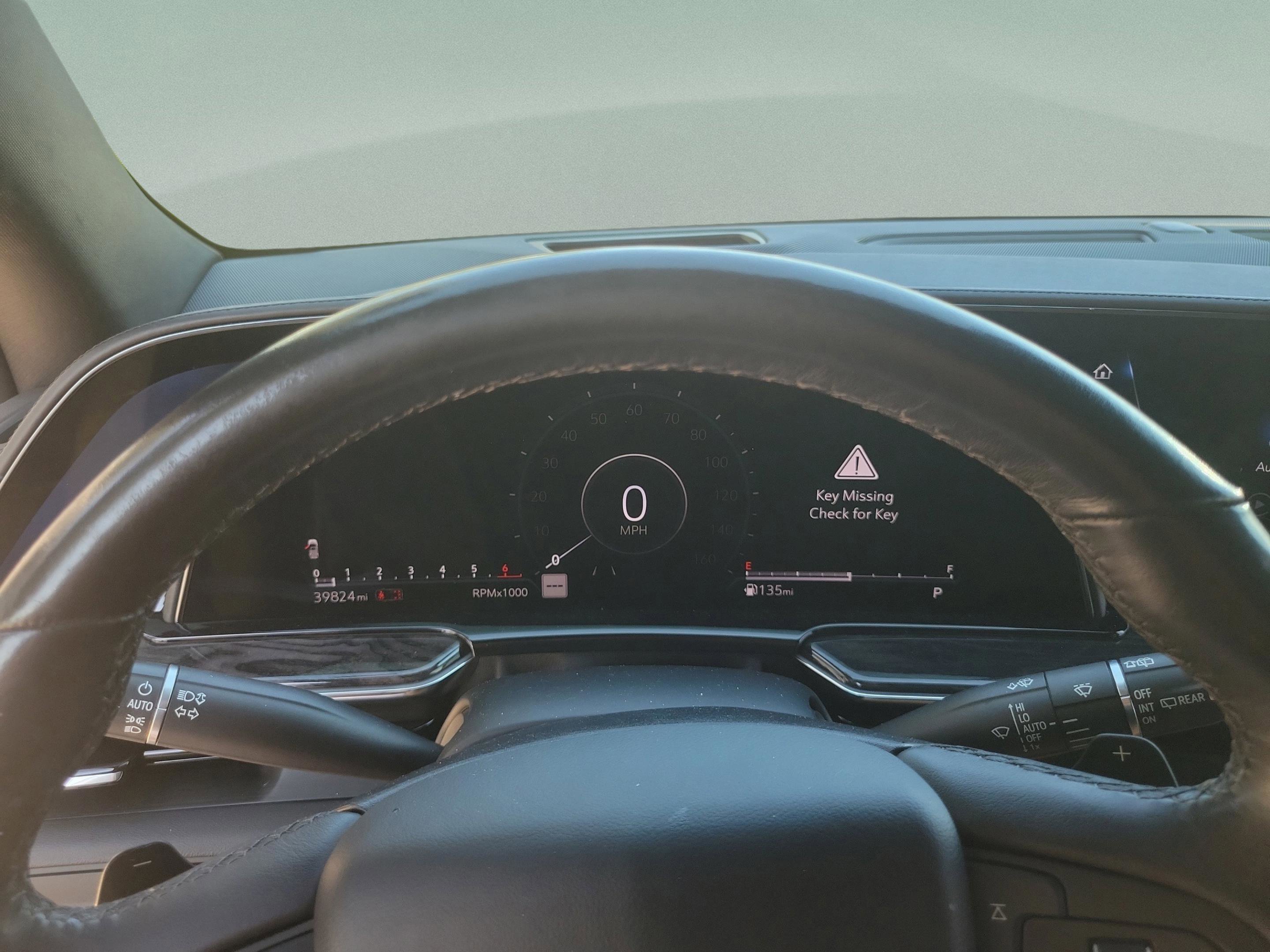 Used 2021 Cadillac Escalade Premium Luxury image 32