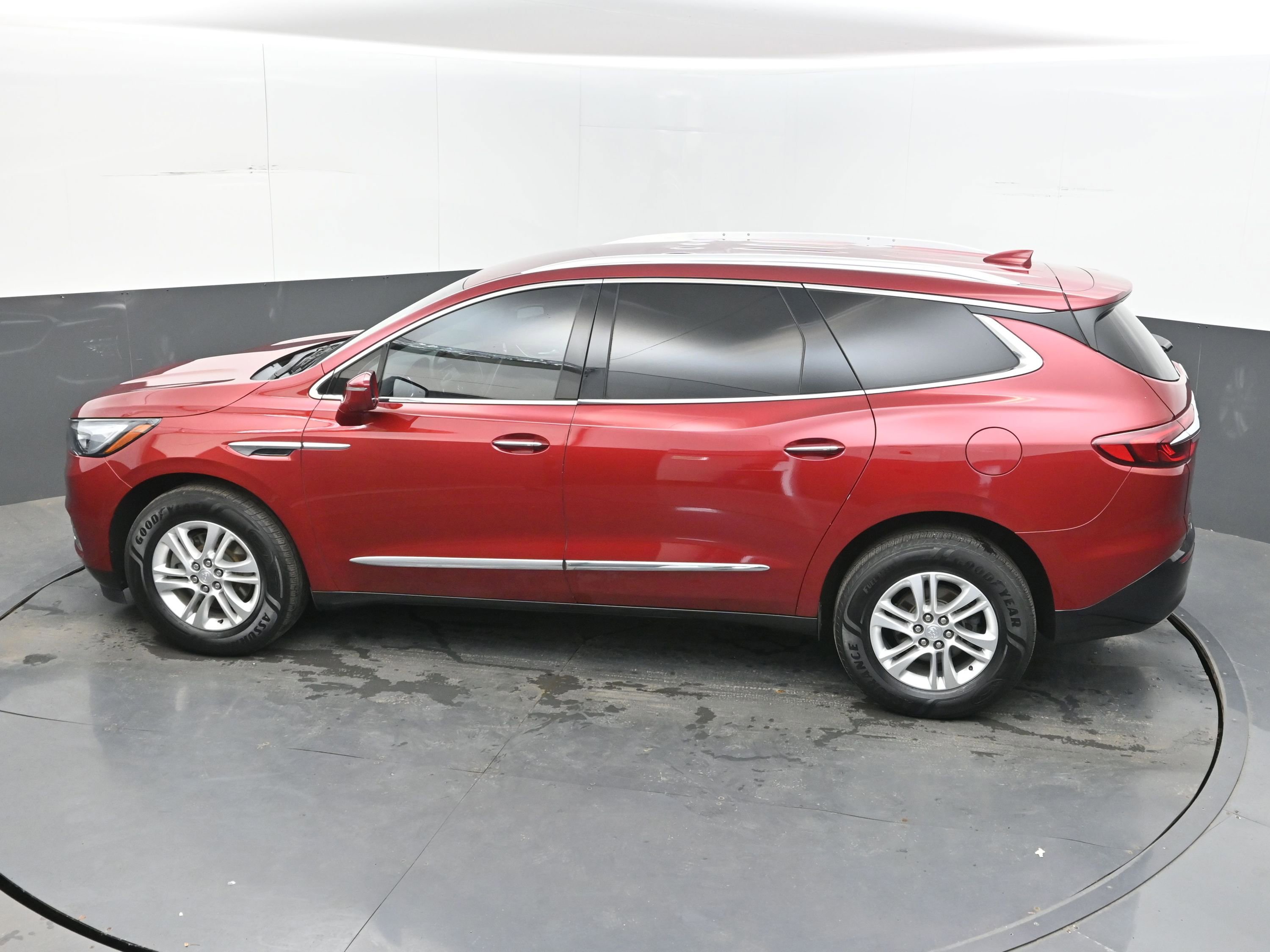 Used 2019 Buick Enclave Essence AWD/4WD image 33