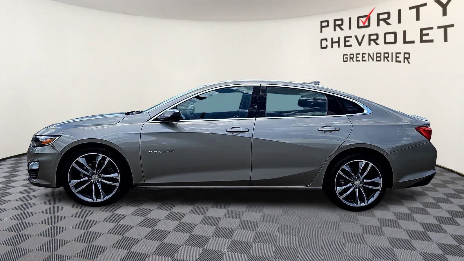Used 2023 Chevrolet Malibu LT w/ Driver Confidence Package FWD image 5