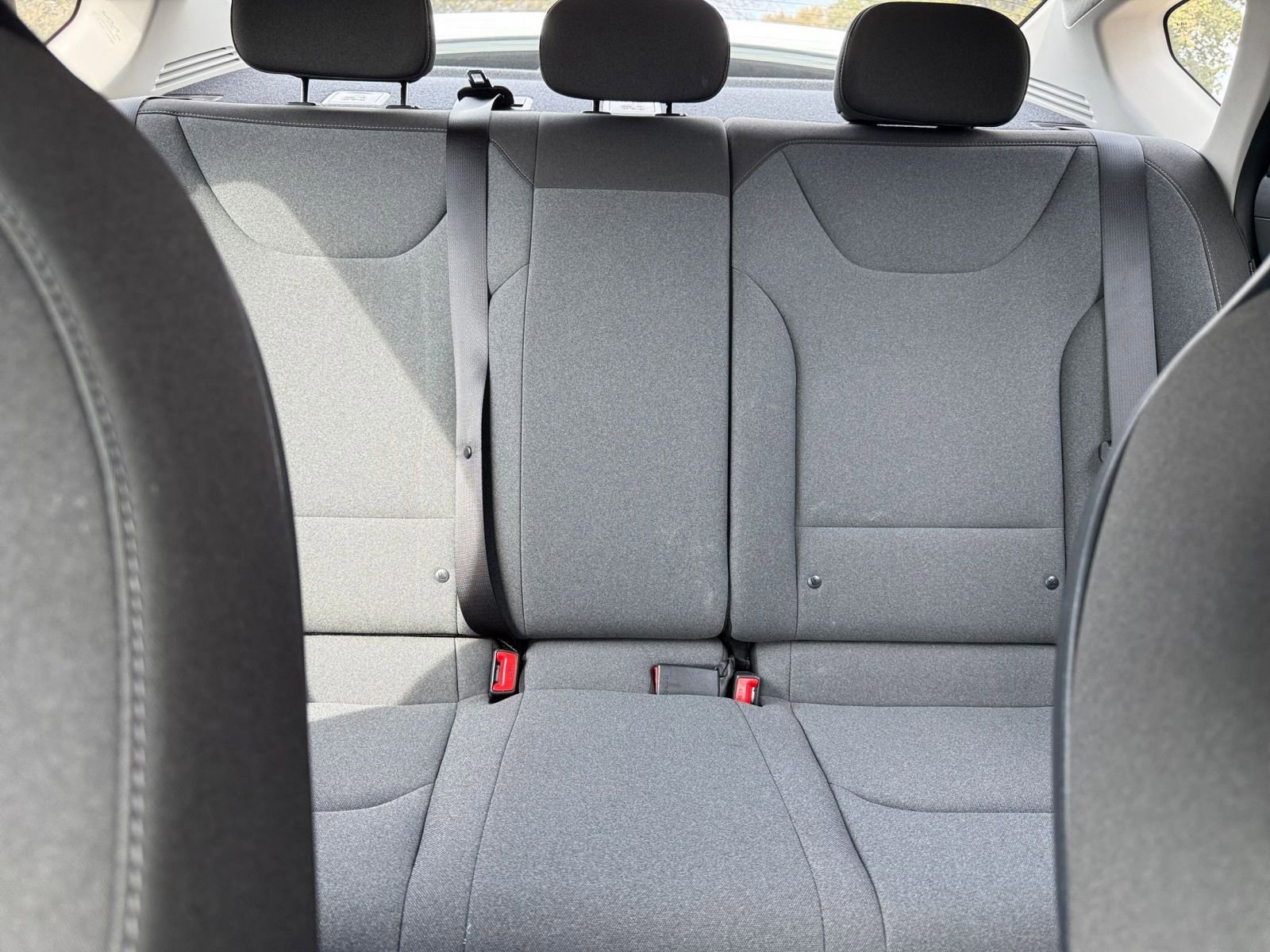 Used 2025 Kia K4 LXS image 38