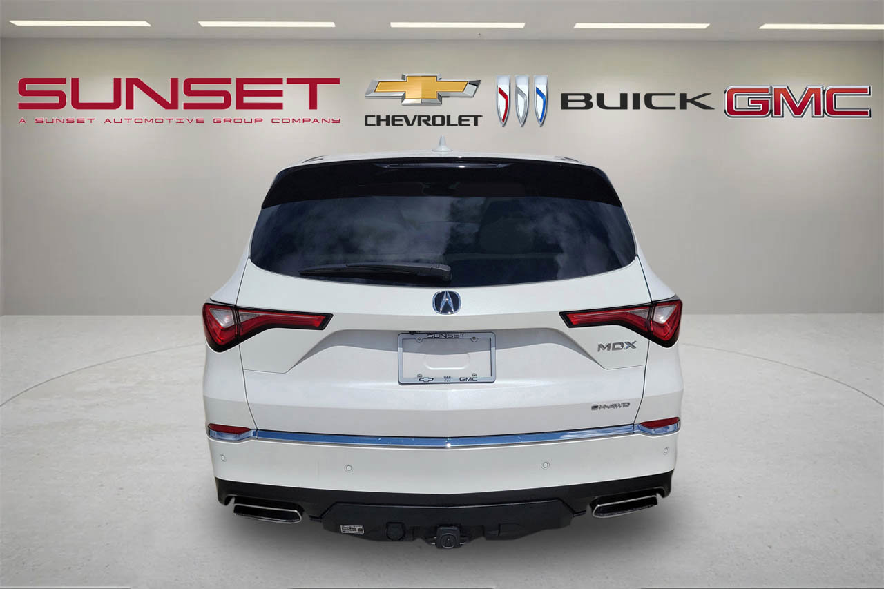 Used 2023 Acura MDX SH-AWD w/ Technology Package image 5