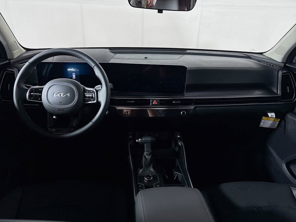 New 2025 Kia Sorento S image 12