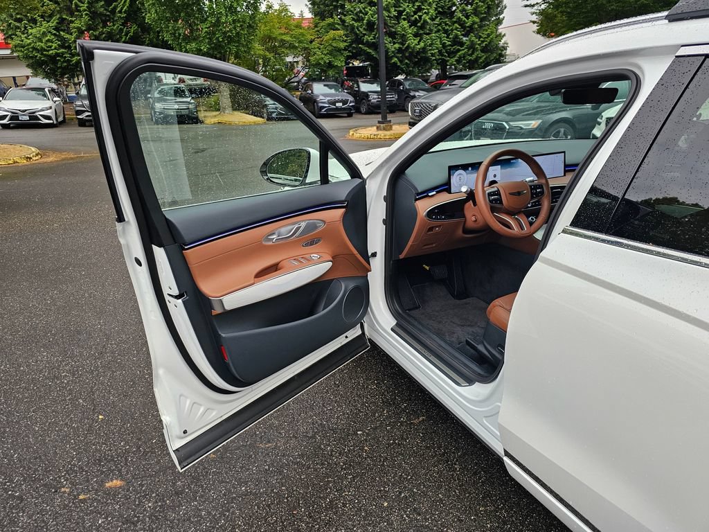 Certified 2026 Genesis GV70 2.5T Advanced AWD/4WD image 20