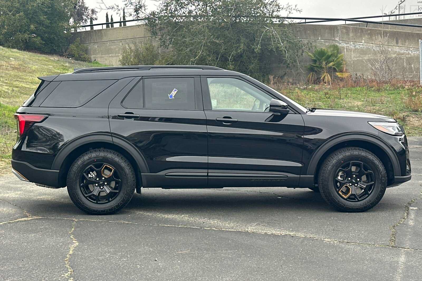 New 2026 Ford Explorer Tremor w/ Tremor Ultimate Package AWD/4WD image 3