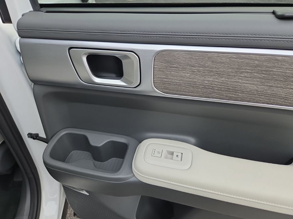 Used 2024 Hyundai Santa Fe Calligraphy image 24