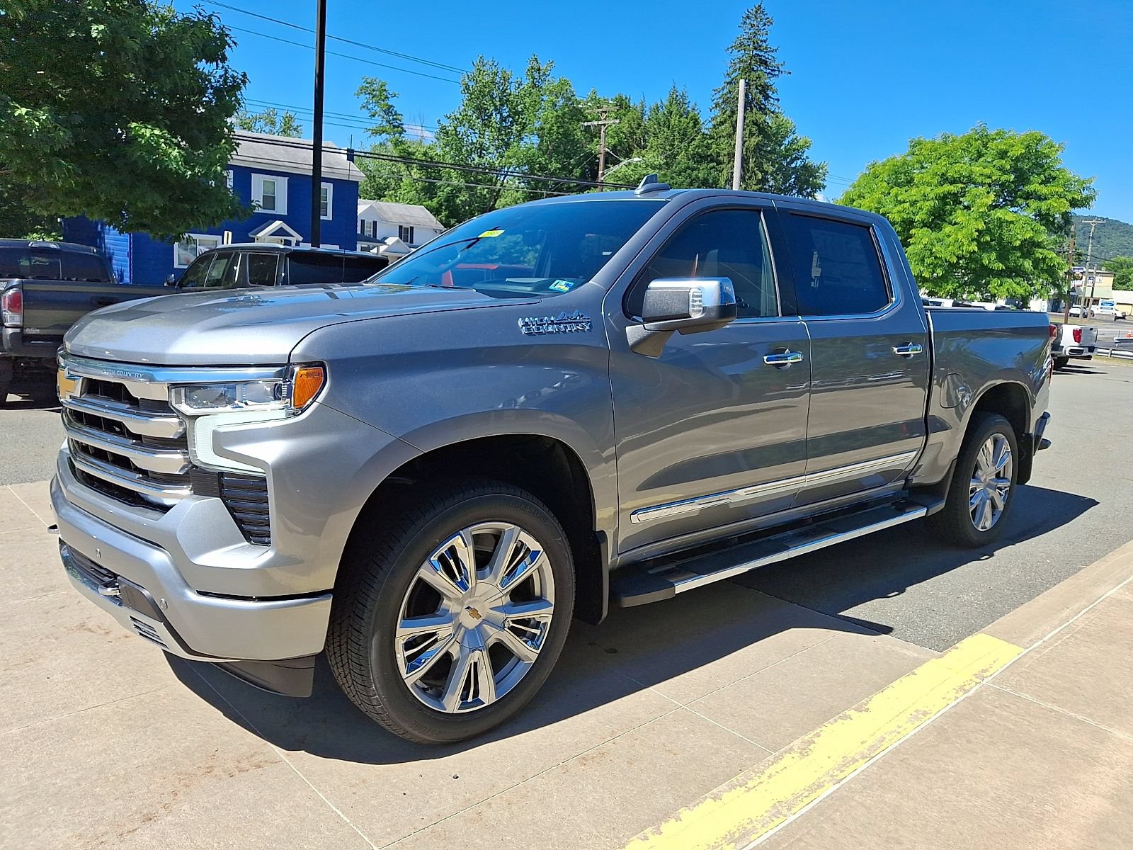 New 2026 Chevrolet Silverado 1500 High Country w/ High Country Premium Package AWD/4WD image 3