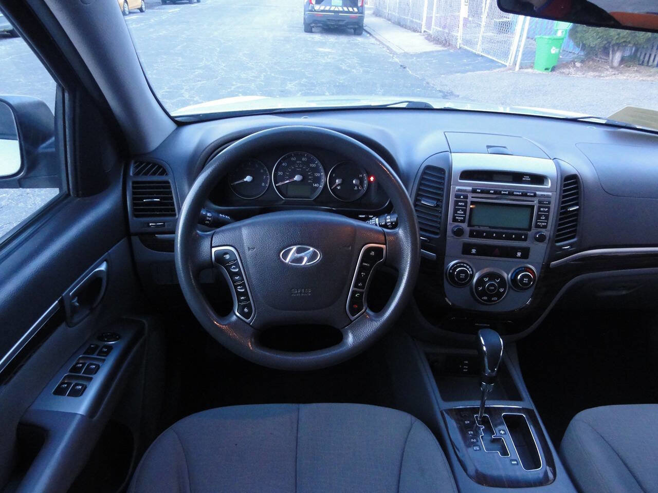 Used 2011 Hyundai Santa Fe GLS image 13