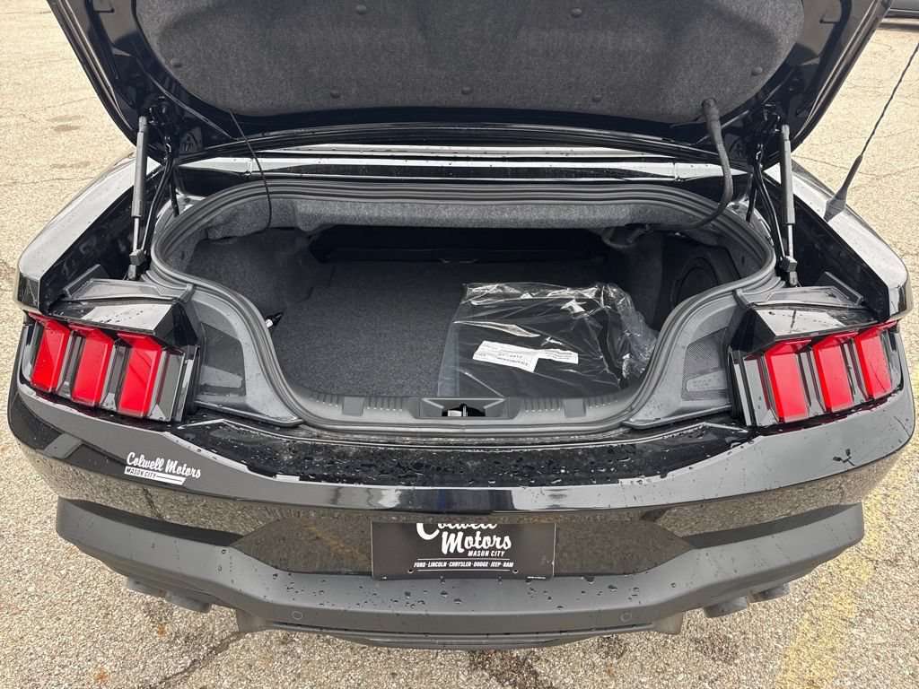 New 2026 Ford Mustang GT Premium w/ GT Performance Package RWD image 22