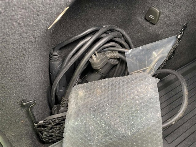 Used 2022 Volvo XC60 T8 Inscription w/ Advanced Package image 19