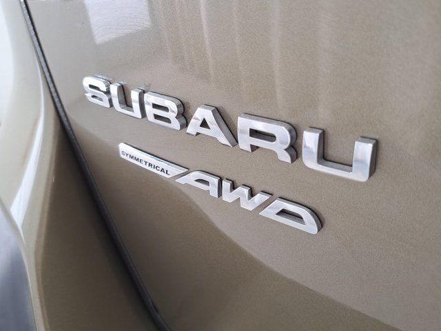 Used 2023 Subaru Outback Premium AWD/4WD image 32