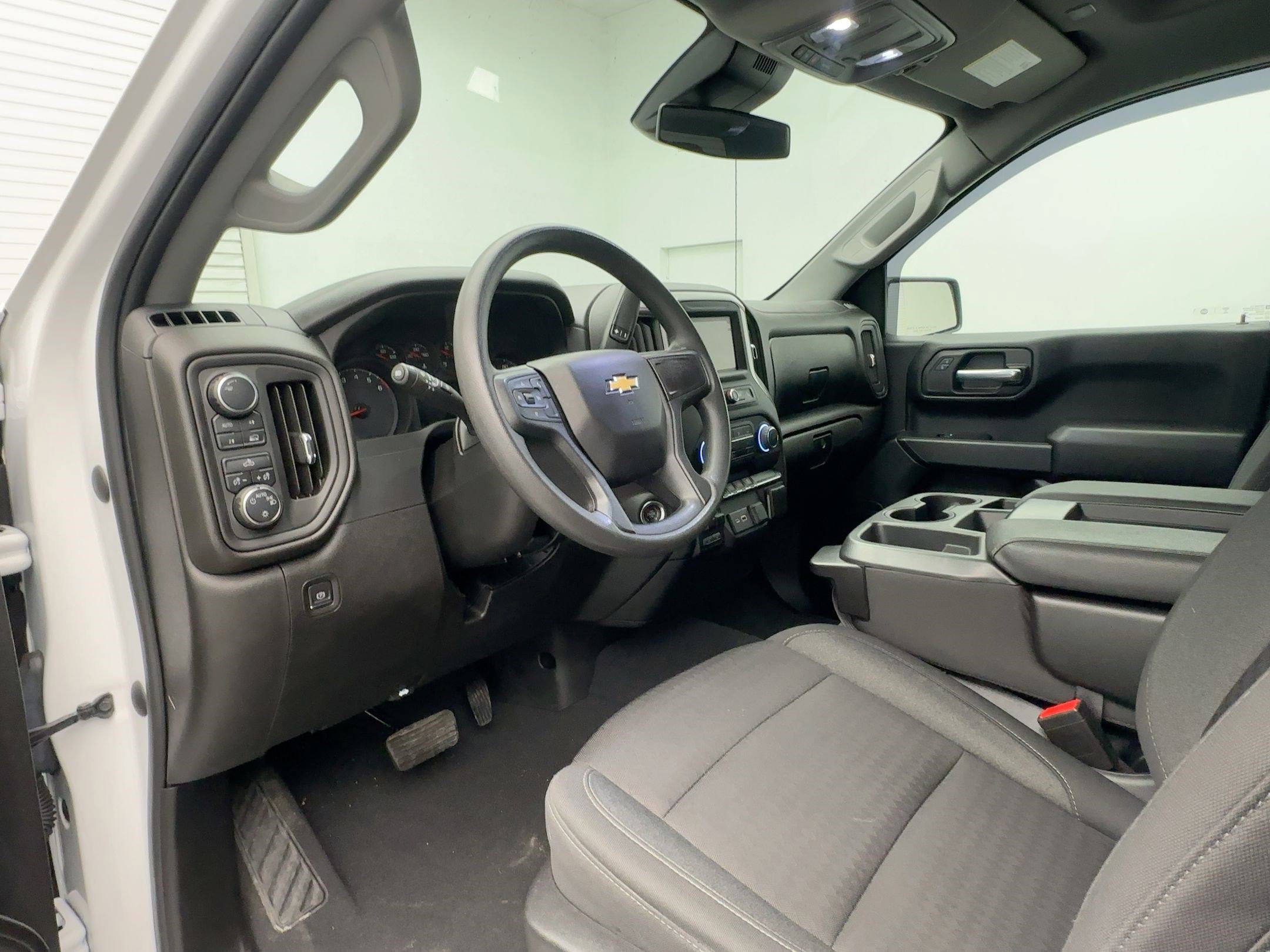 Certified 2023 Chevrolet Silverado 1500 Custom image 22