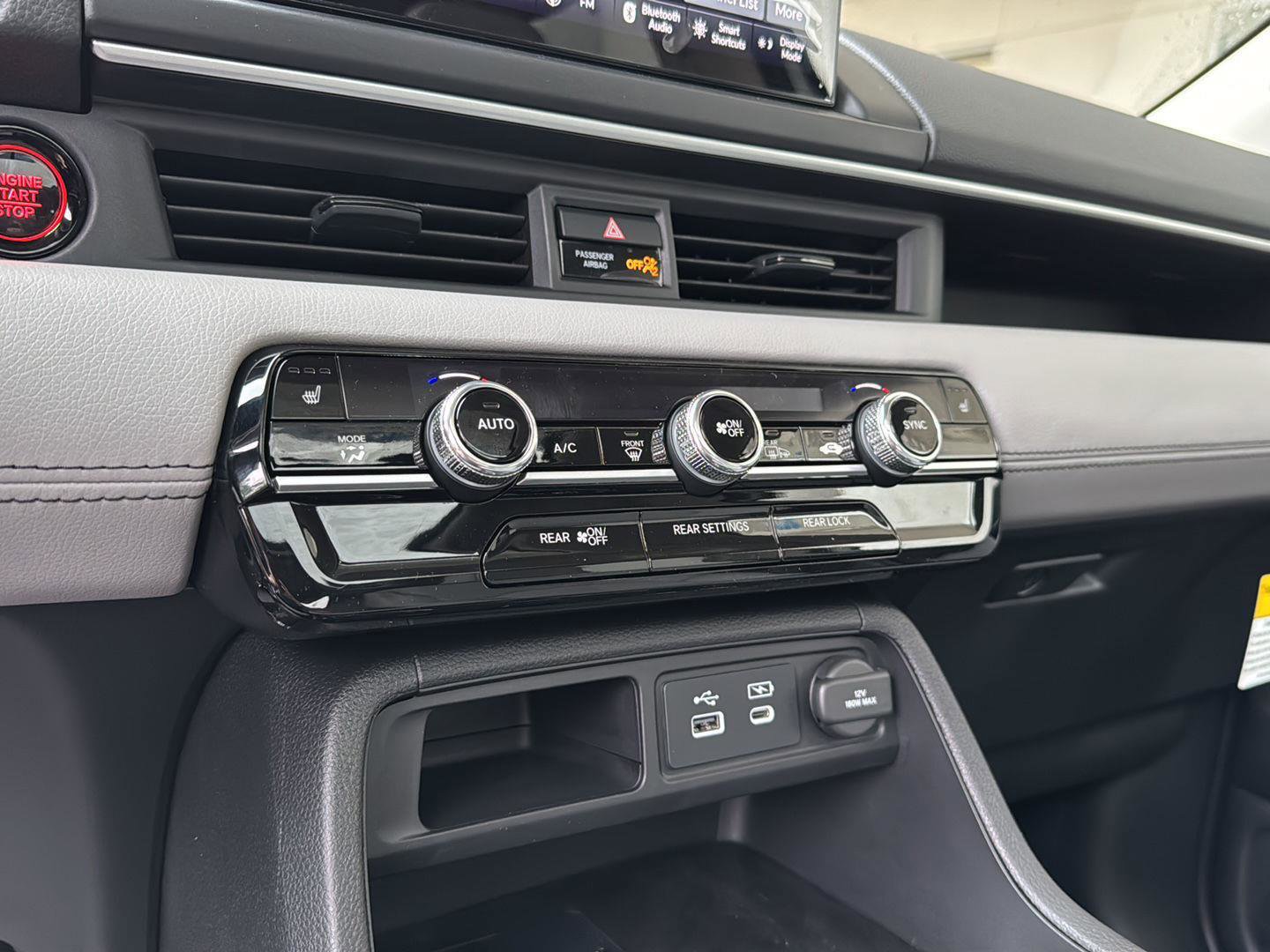 New 2025 Honda Pilot Touring image 22