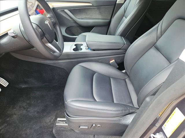 Used 2023 Tesla Model Y Performance AWD/4WD image 16