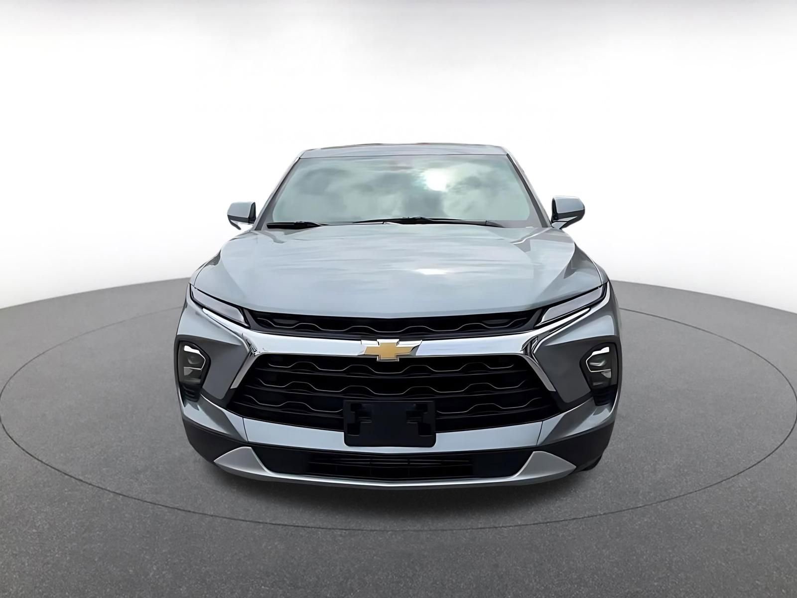 Used 2025 Chevrolet Blazer LT FWD image 6
