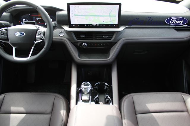 New 2026 Ford Explorer Platinum RWD image 12