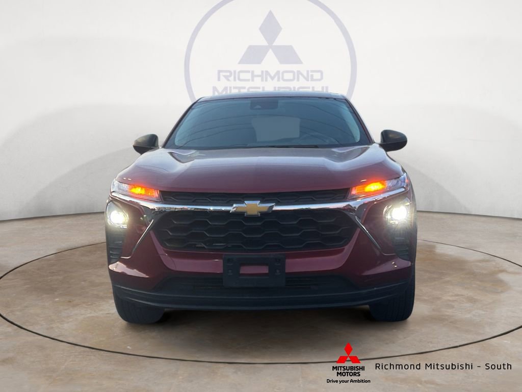 Used 2024 Chevrolet Trax LS FWD image 8