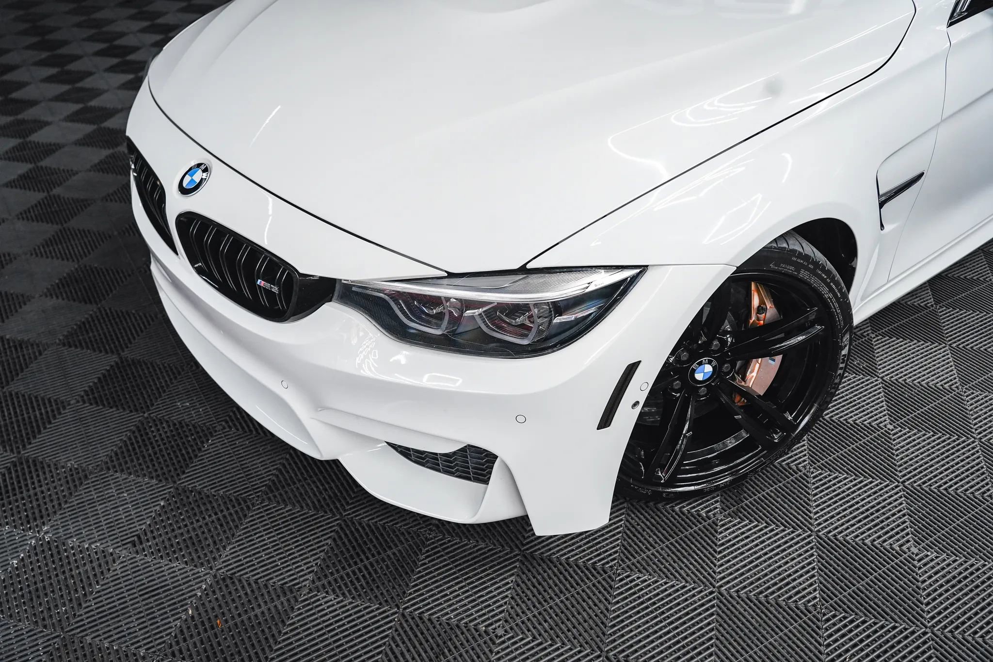 Used 2018 BMW M3 Sedan image 3