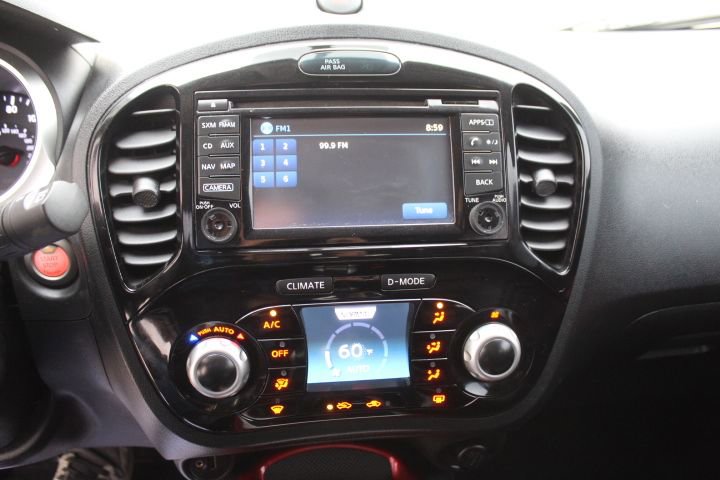 Used 2015 Nissan Juke SL image 22