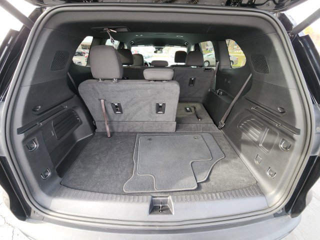 Used 2025 GMC Acadia Elevation image 20