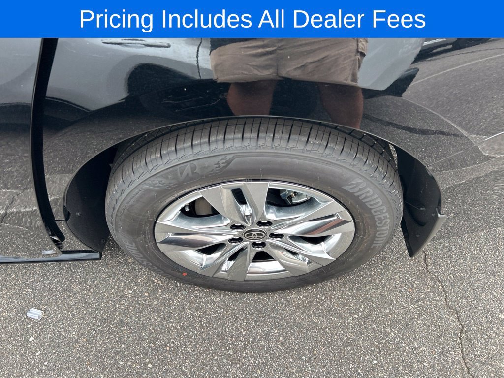 New 2026 Toyota Sienna Limited FWD image 16