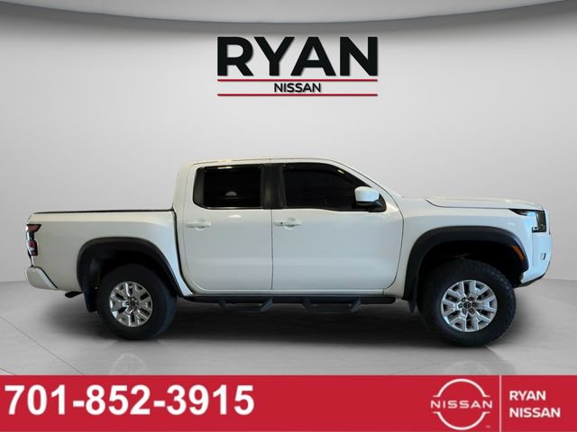 Used 2022 Nissan Frontier SV AWD/4WD image 3