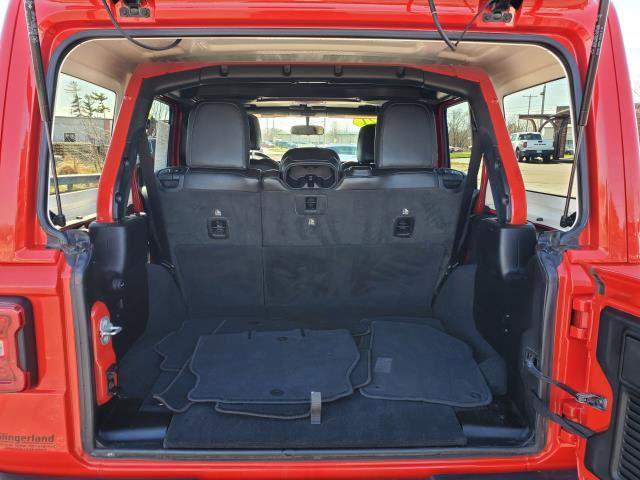 Used 2021 Jeep Wrangler Unlimited Sahara w/ LED Lighting Group AWD/4WD image 24