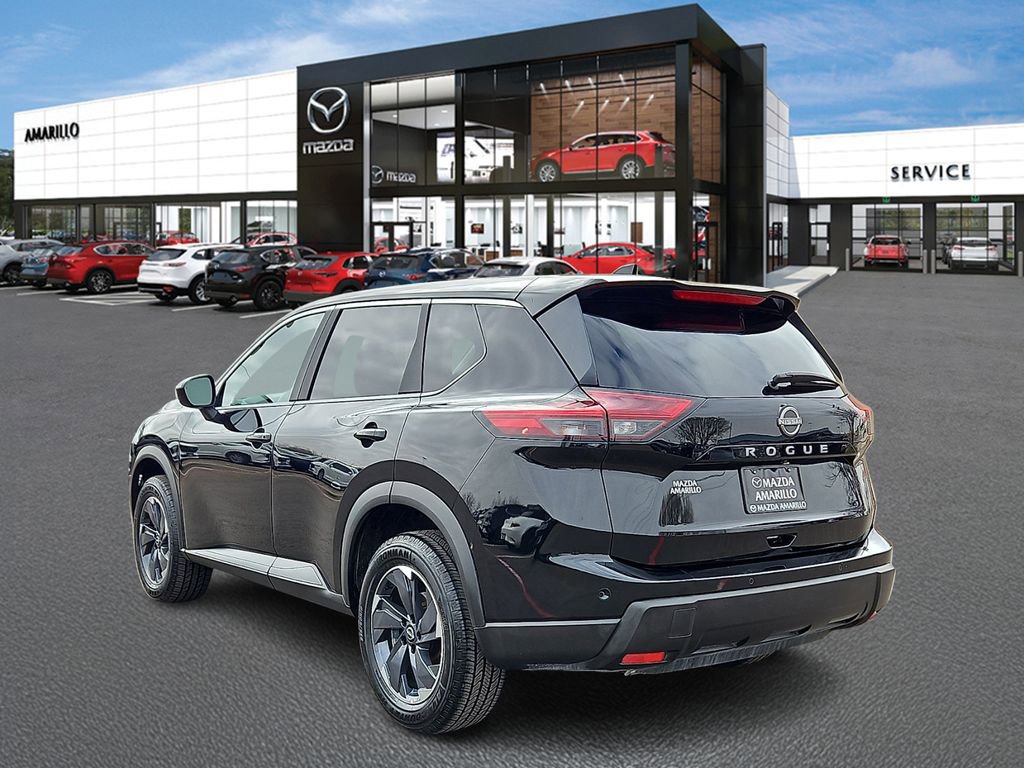 Used 2025 Nissan Rogue SV image 3