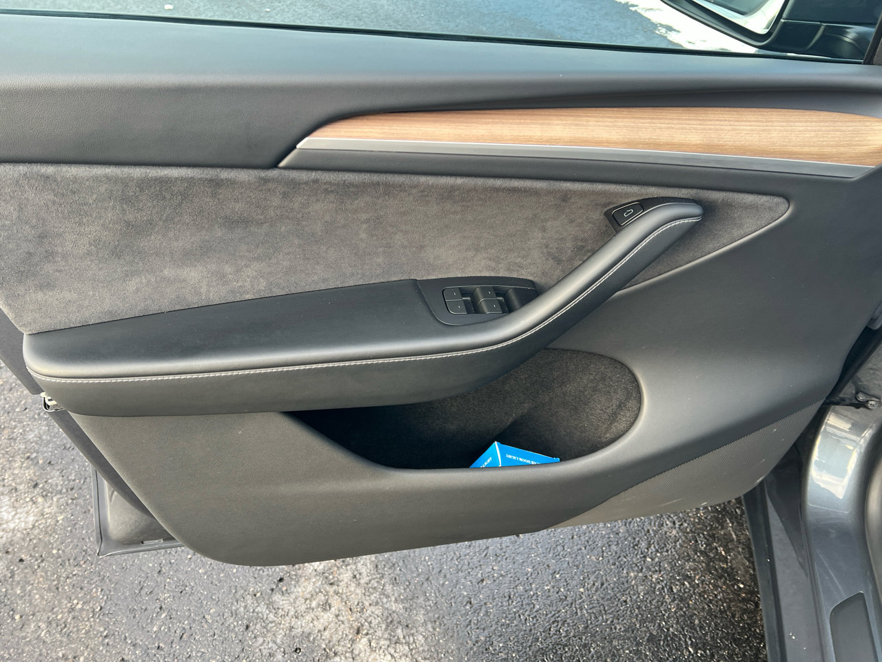 Used 2024 Tesla Model Y Long Range image 10