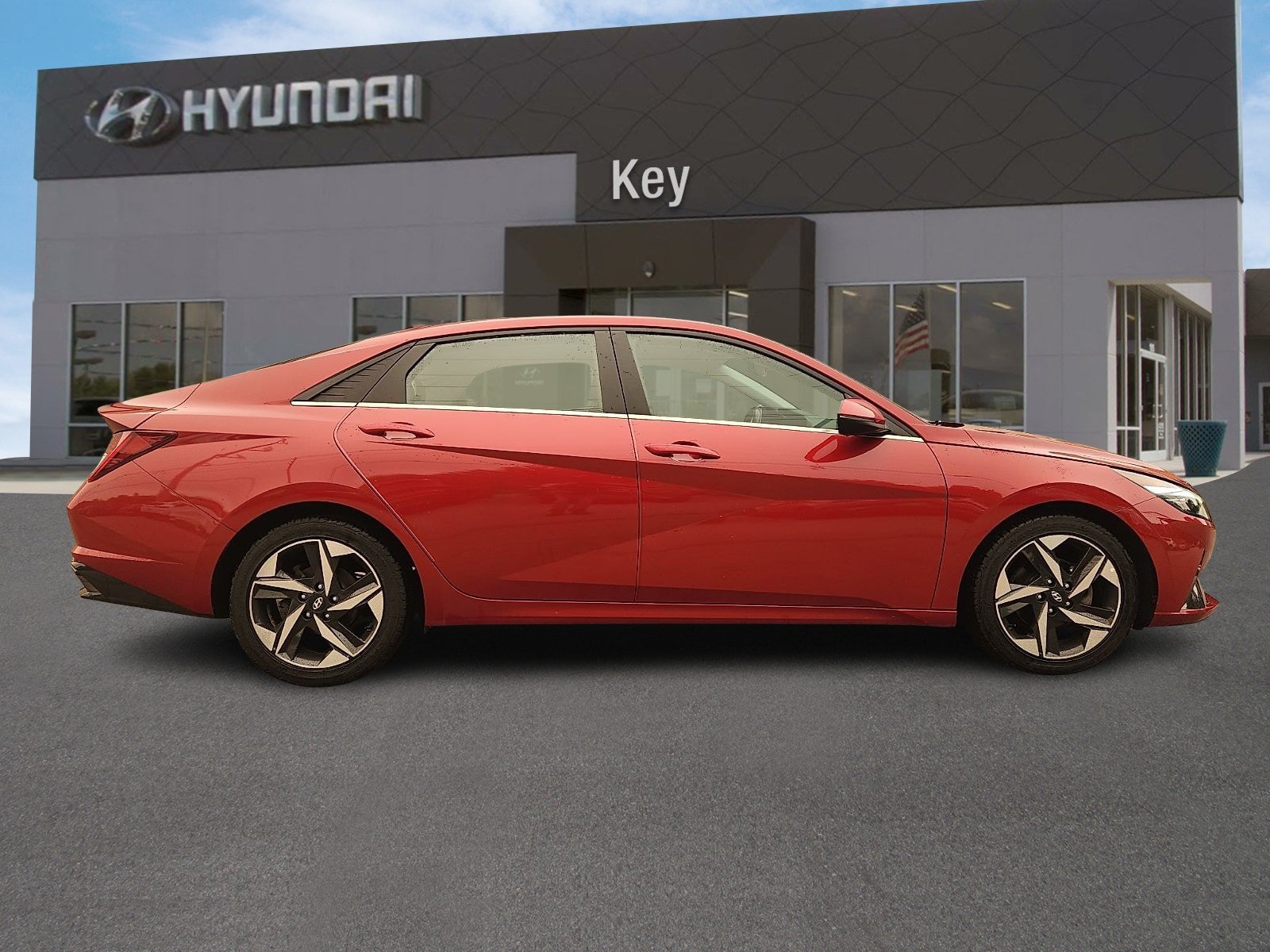Certified 2023 Hyundai Elantra Limited w/ Cargo Package FWD image 3