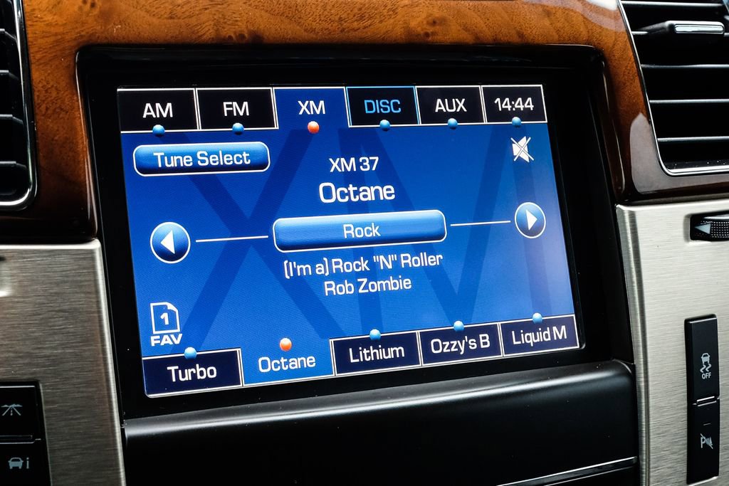 Used 2013 Cadillac Escalade Platinum AWD/4WD image 40