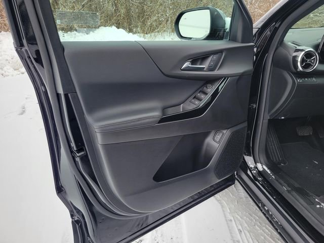 Used 2025 Chevrolet Equinox LT w/ Convenience Package II image 6