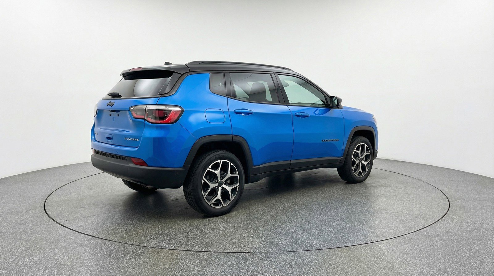Used 2025 Jeep Compass Limited image 9