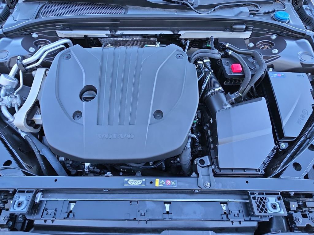 Used 2024 Volvo S60 B5 Core image 31