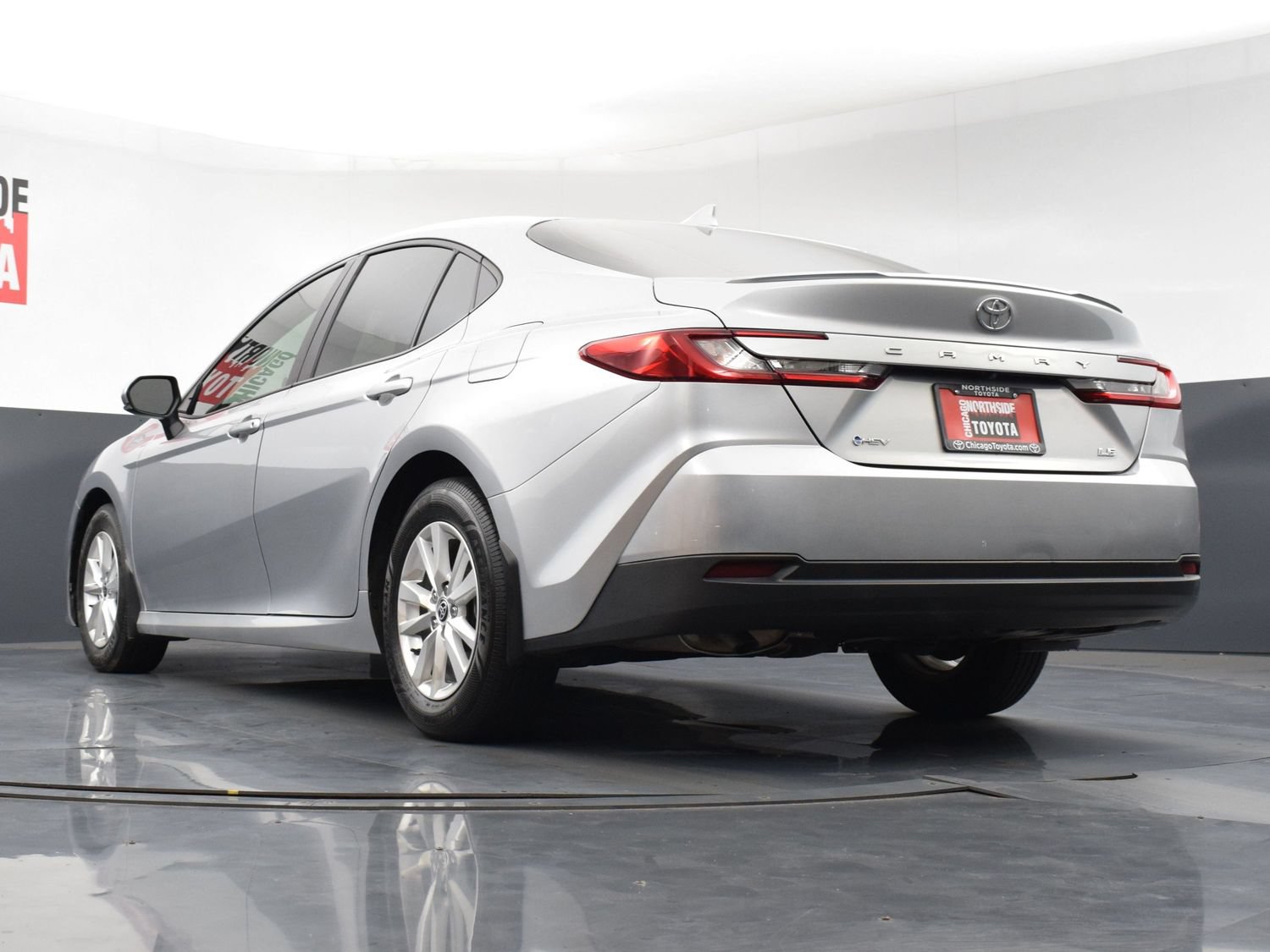 Used 2025 Toyota Camry LE w/ Convenience Package FWD image 28