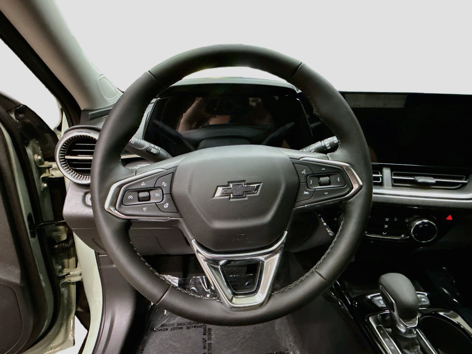 New 2026 Chevrolet Trax ACTIV w/ Sunroof Package FWD image 12