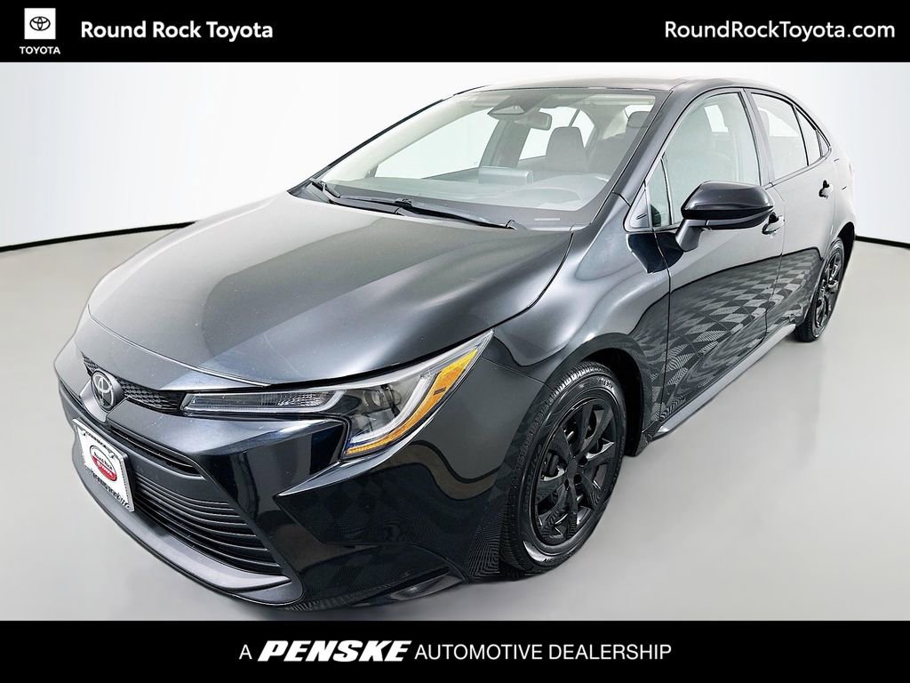 Certified 2024 Toyota Corolla LE image 1