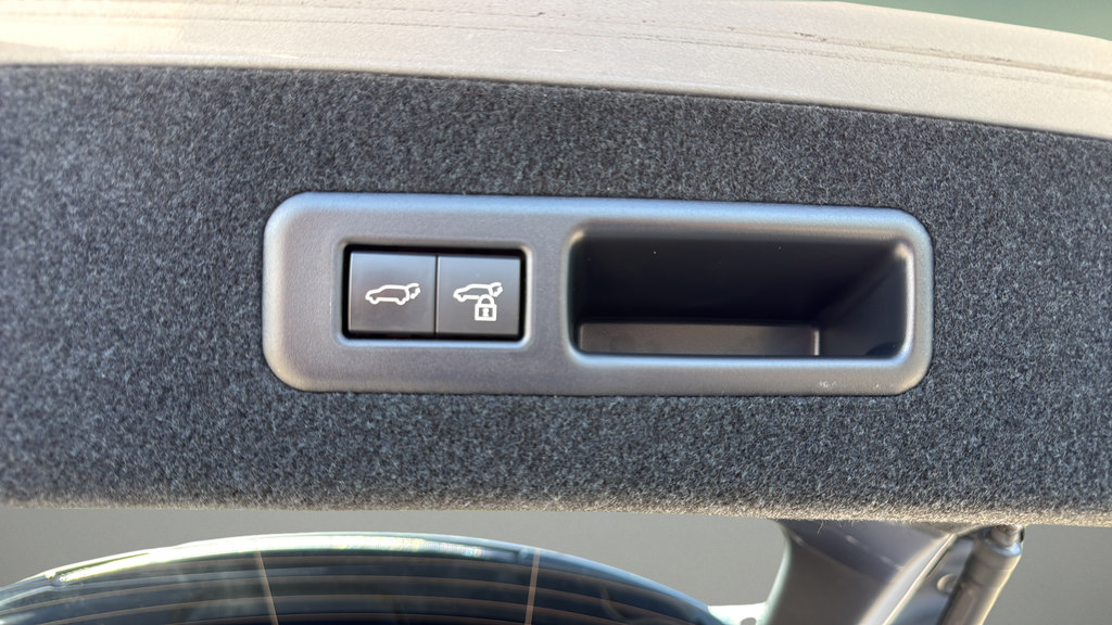 Used 2022 Lexus RX 350L Premium w/ Premium Package AWD/4WD image 23