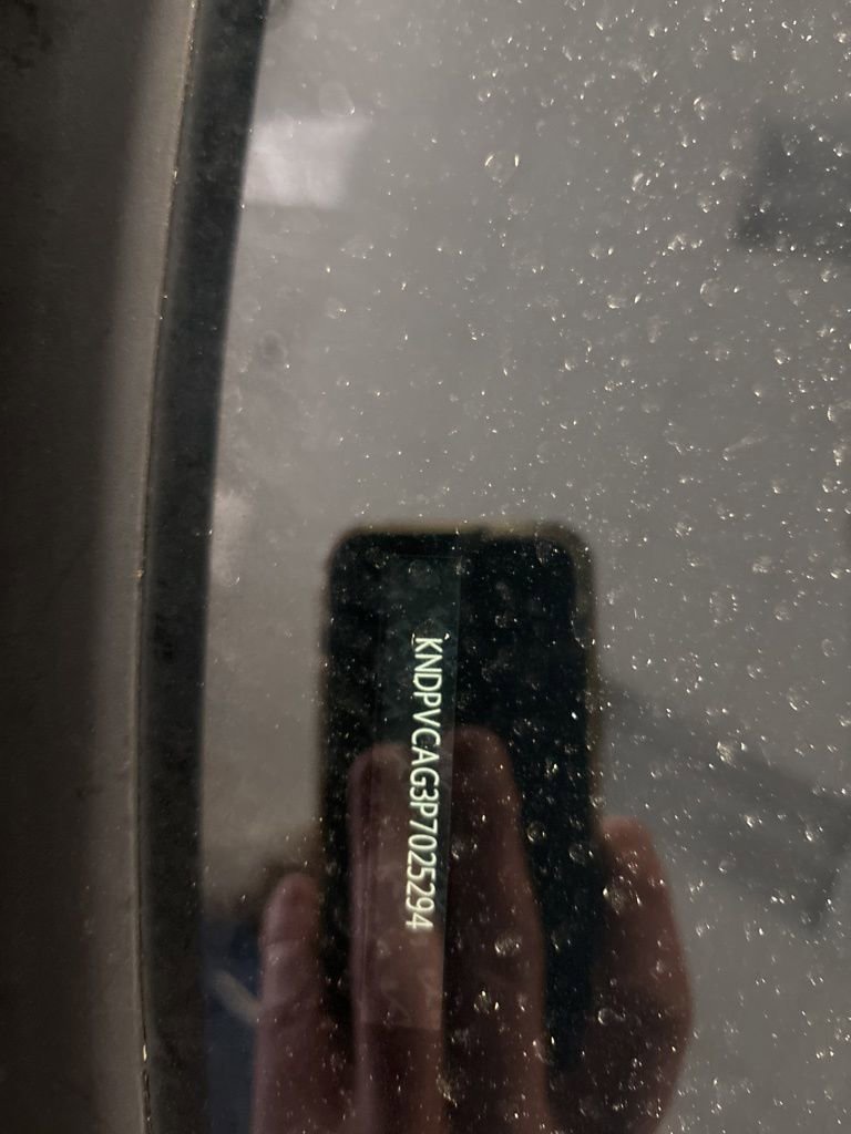 Used 2023 Kia Sportage EX w/ EX Premium Package image 3