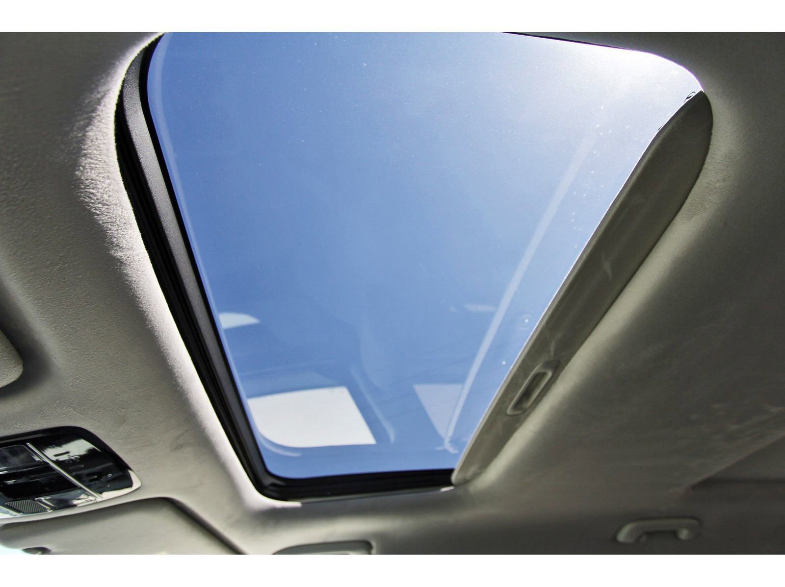 Used 2024 Hyundai Santa Fe Calligraphy image 25