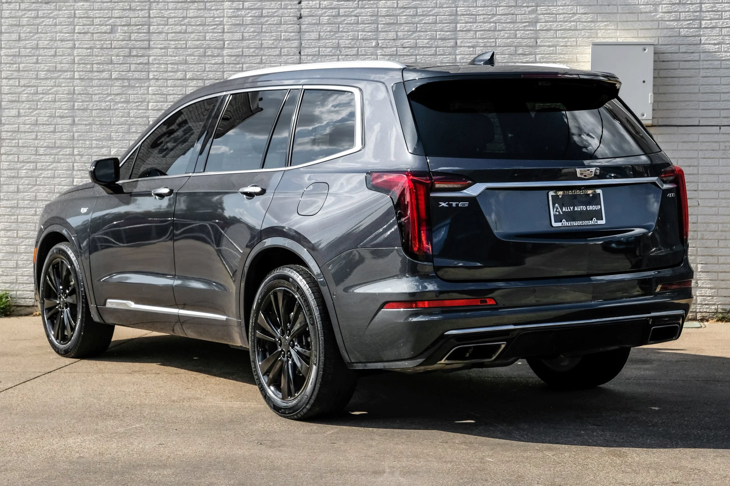 Used 2022 Cadillac XT6 Premium Luxury w/ Technology Package FWD image 10
