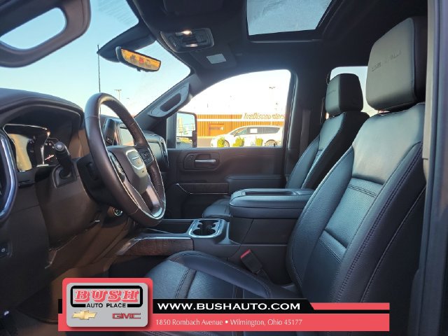 Used 2022 GMC Sierra 2500 Denali w/ Denali Black Diamond Edition AWD/4WD image 15