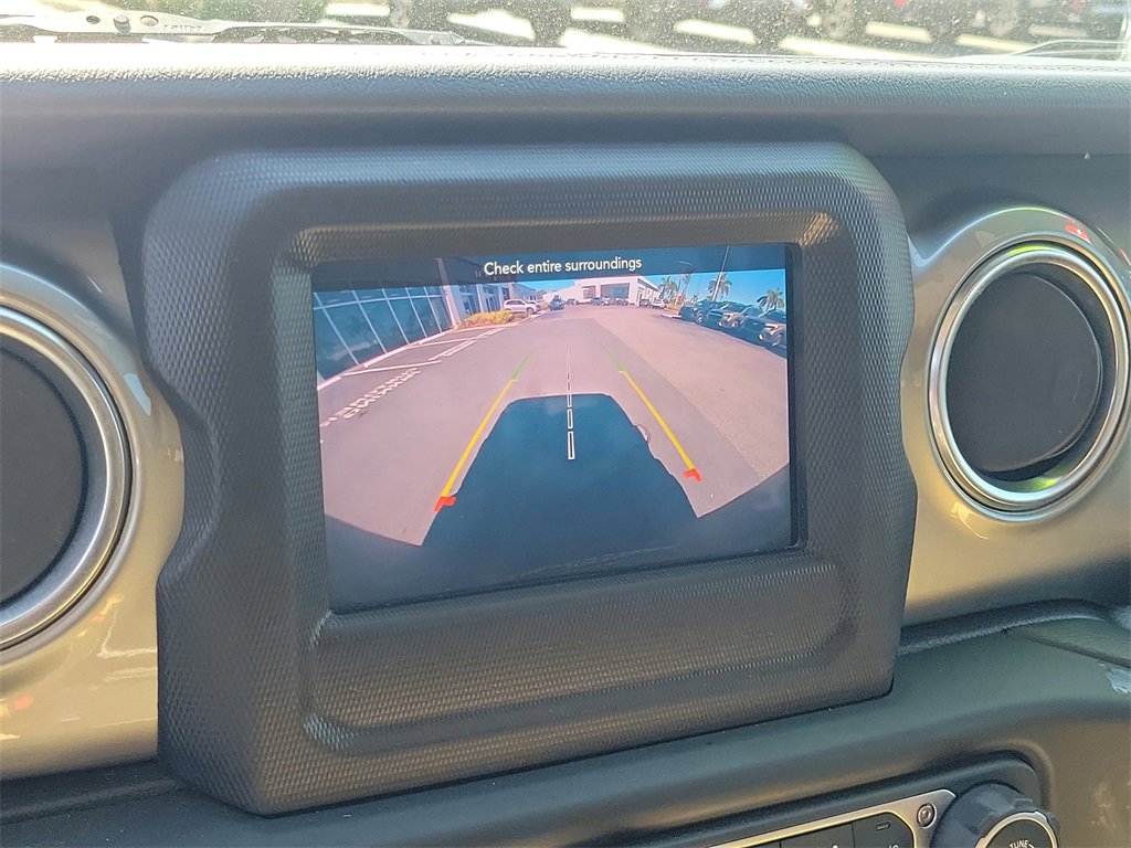 Used 2021 Jeep Wrangler Unlimited Sahara image 18