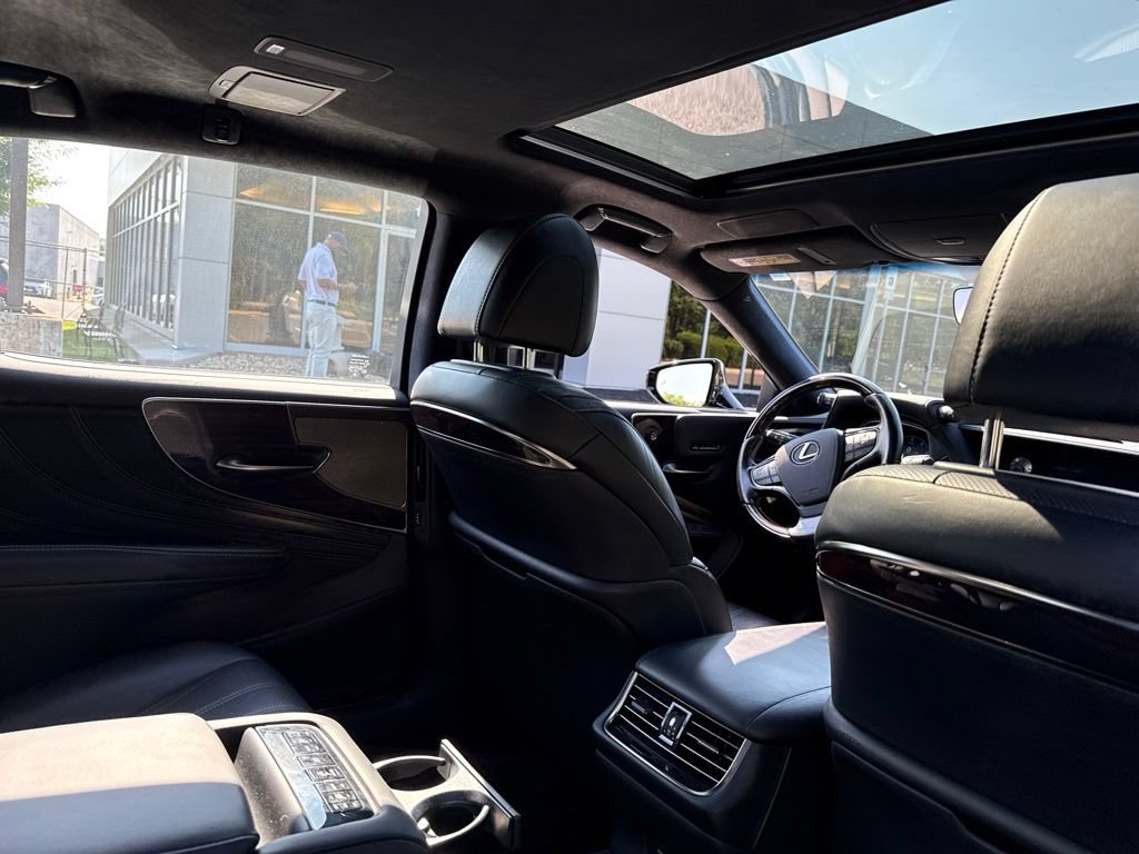 Used 2019 Lexus LS 500 w/ Interior Upgrade Package RWD image 9
