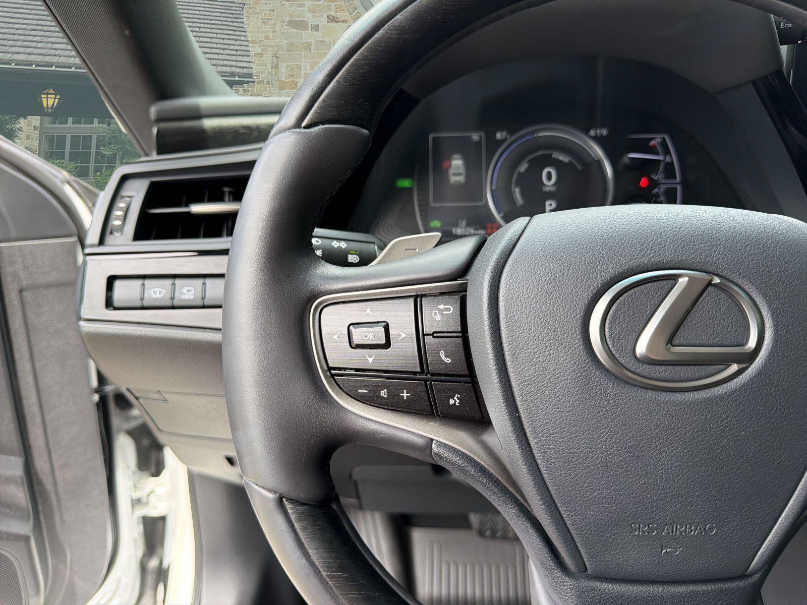 Certified 2024 Lexus ES 300h w/ Technology Package FWD image 15
