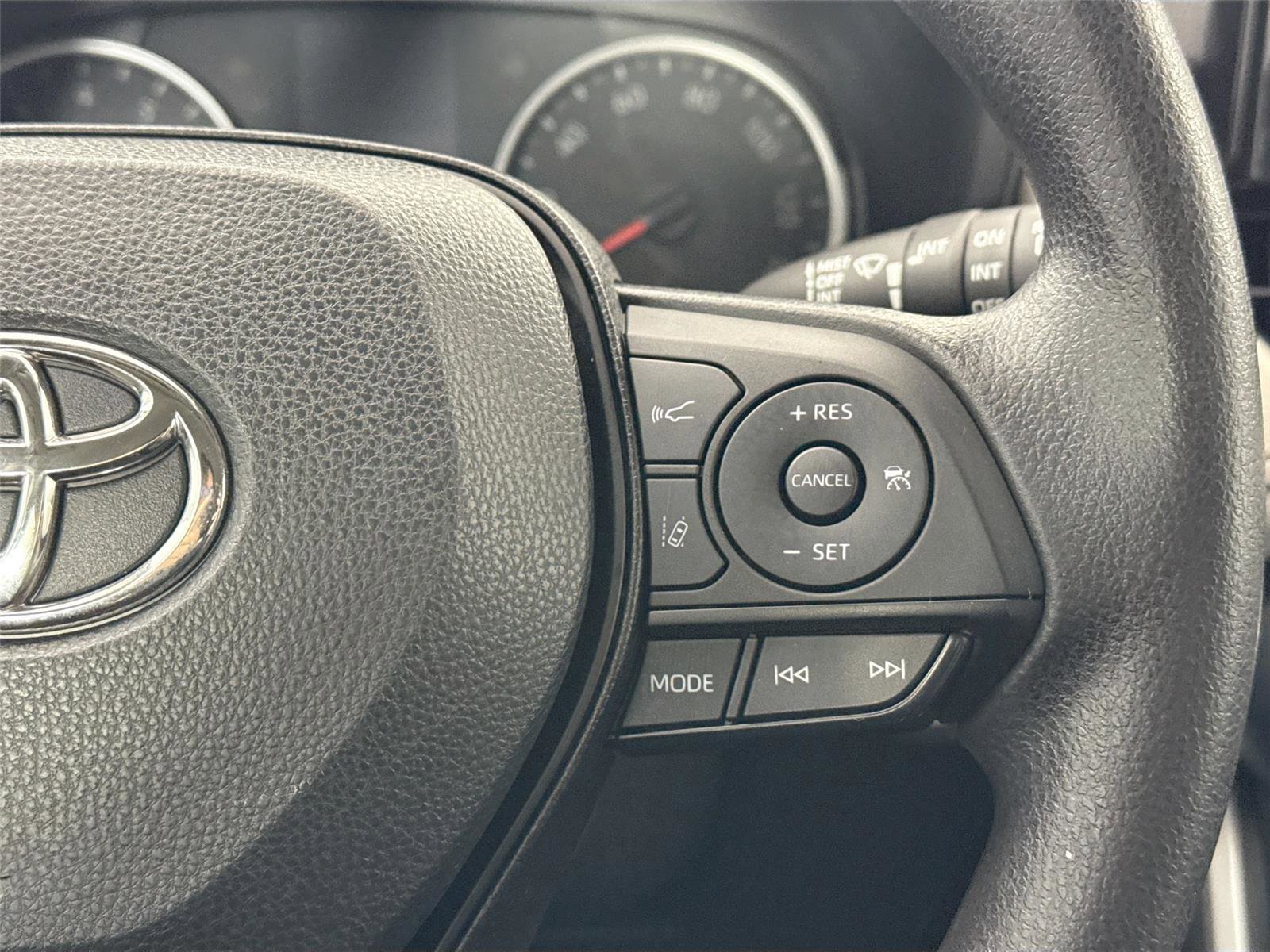 Certified 2022 Toyota RAV4 XLE image 19