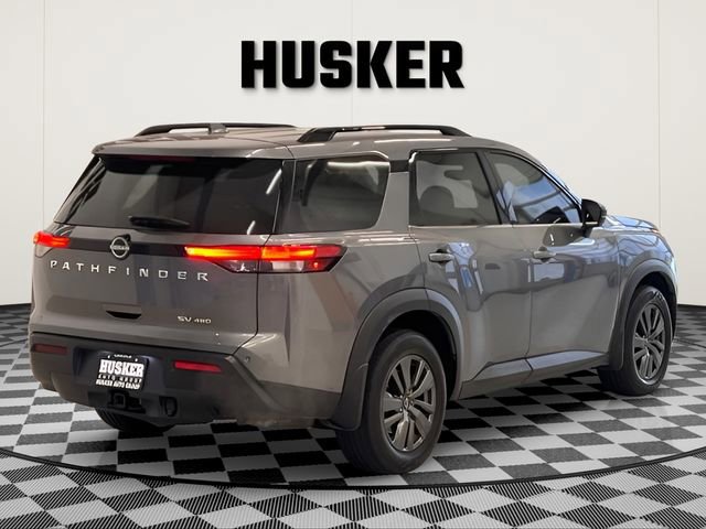 Used 2022 Nissan Pathfinder SV w/ SV Premium Package image 9