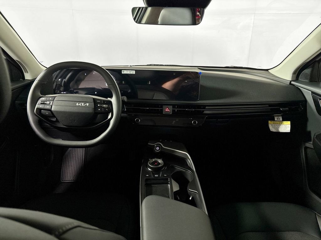 New 2025 Kia EV6 Light w/ Light LR Technology Package image 13