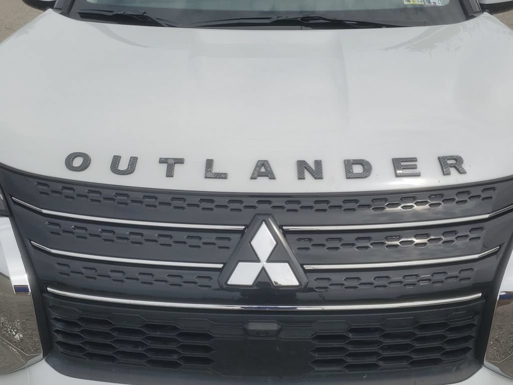 Used 2023 Mitsubishi Outlander ES AWD/4WD image 37