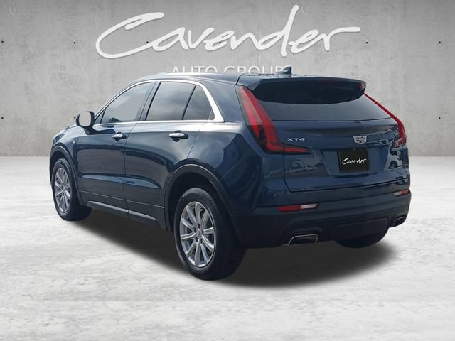 Used 2021 Cadillac XT4 Luxury w/ Cold Weather Package FWD image 14